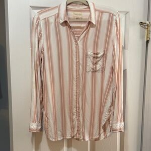 American Eagle Outfitters Pink and White Shirt